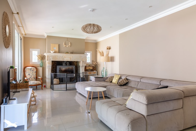 Vente Maison ST AULAIRE - 6 pièces -267 m² - (19130)