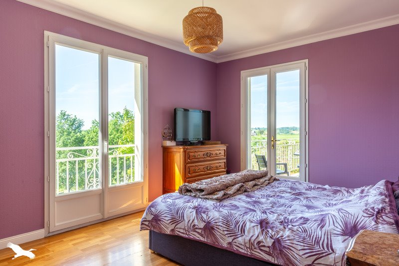 Vente Maison ST AULAIRE - 6 pièces -267 m² - (19130)