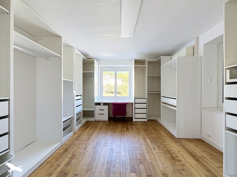 Vente Maison Vignols - 8 pièces -187 m² - (19130)