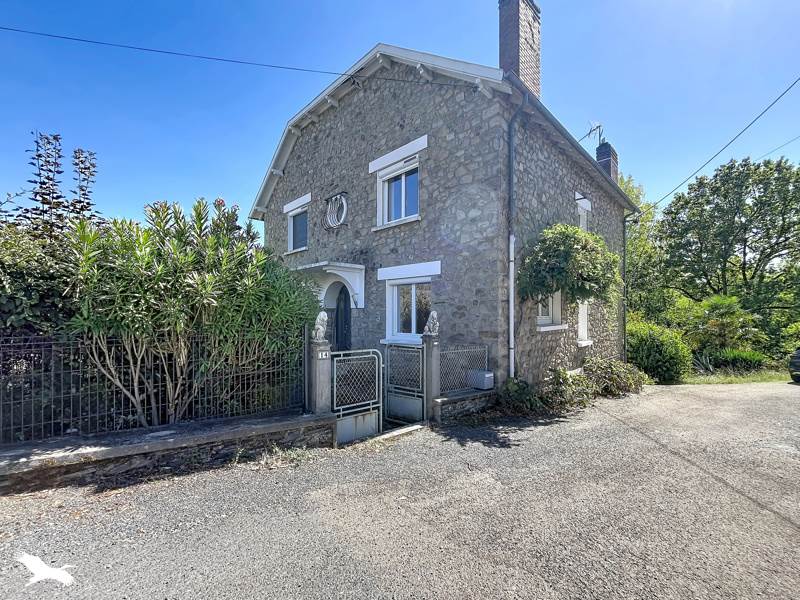 Vente Maison VIGNOLS 19130 8 pièces - 187 m²