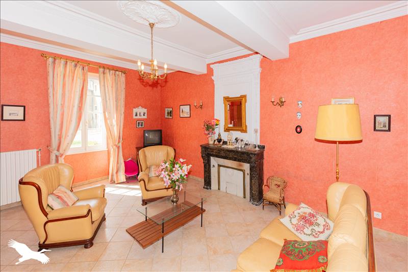 Vente Maison MONTESTRUC SUR GERS - 10 pièces -215 m² - (32390)
