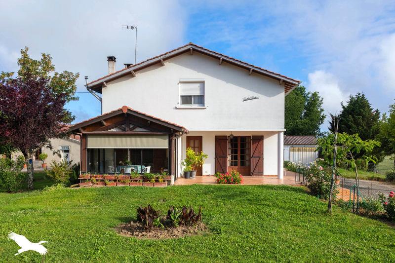 Vente Maison MIRADOUX - 7 pièces -213 m² - (32340)
