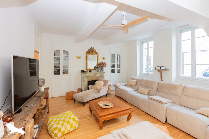 Vente Maison FLEURANCE - 10 pièces -342 m² - (32500)