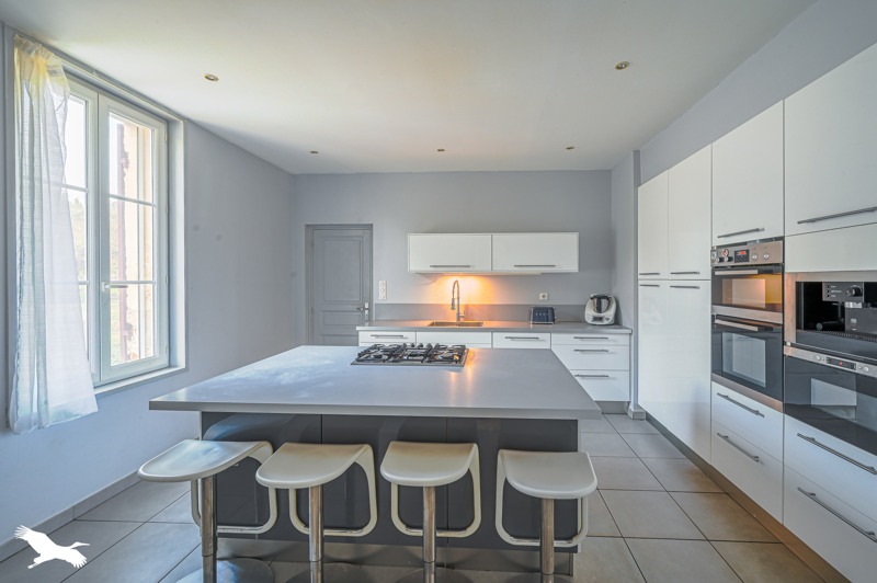 Vente Maison MARCHEPRIME - 8 pièces -249 m² - (33380)
