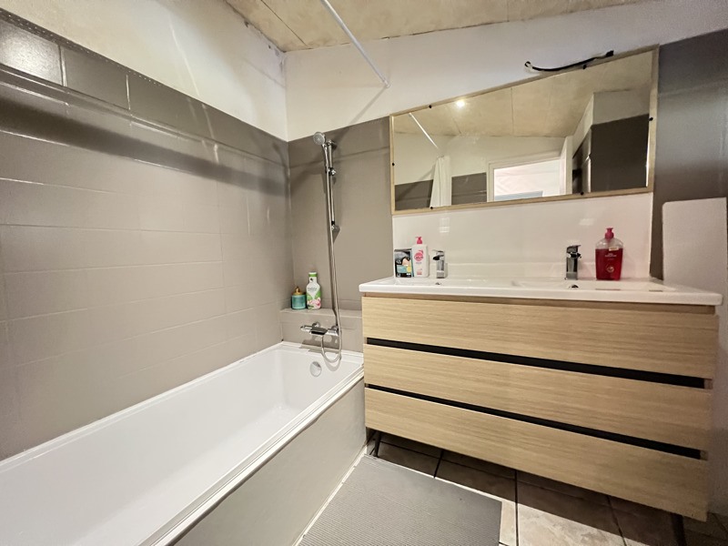 Vente Maison LE BARP - 8 pièces -148 m² - (33114)