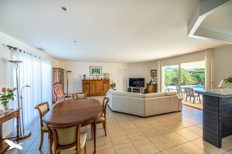 Vente Maison MARCHEPRIME - 6 pièces -130 m² - (33380)