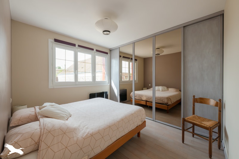 Vente Maison NEAUPHLE LE CHATEAU - 6 pièces -150 m² - (78640)