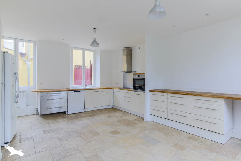 Vente Maison NEAUPHLE LE VIEUX - 8 pièces -222 m² - (78640)