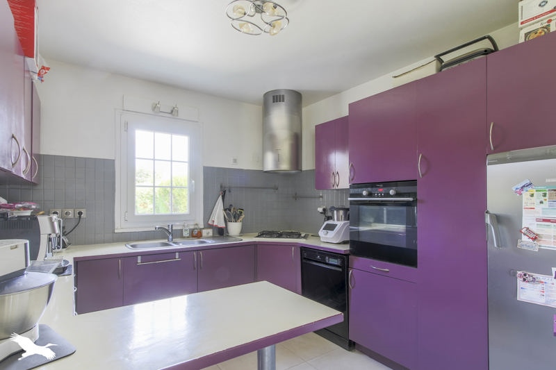 Vente Maison NEAUPHLE LE CHATEAU - 6 pièces -133 m² - (78640)