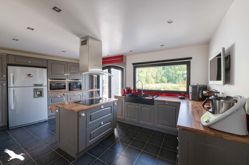 Vente Maison GARANCIERES - 8 pièces -228 m² - (78890)