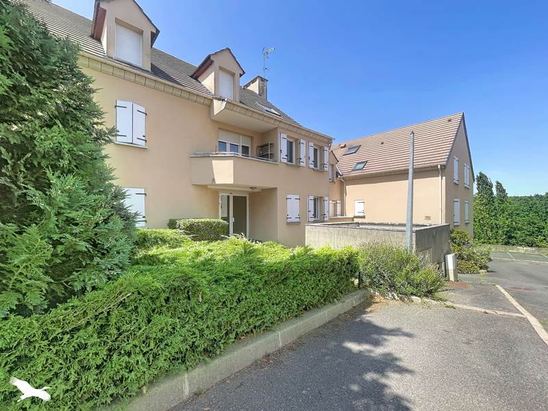 Appartement 1 pièce 23 m² · à Montfort-l'Amaury · 23 m² · 89 000 €