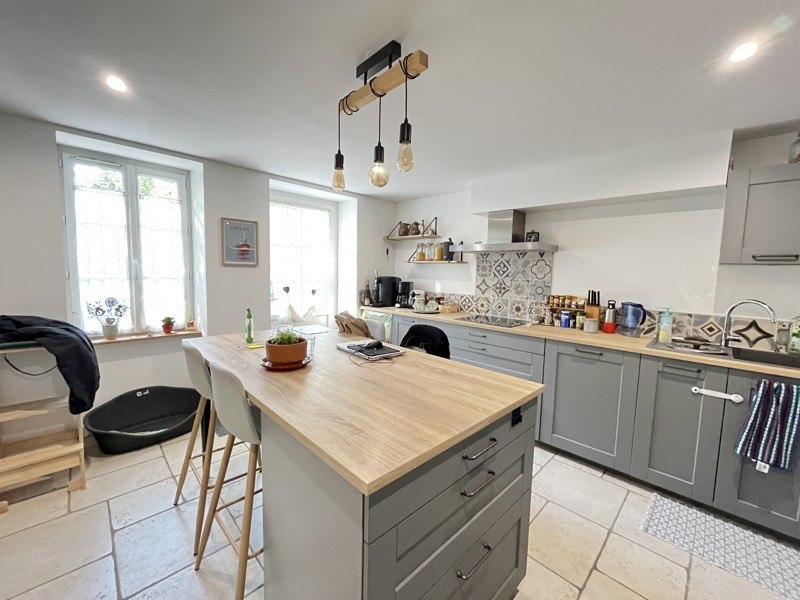 Vente Maison SAUGY - 8 pièces -169 m² - (18290)