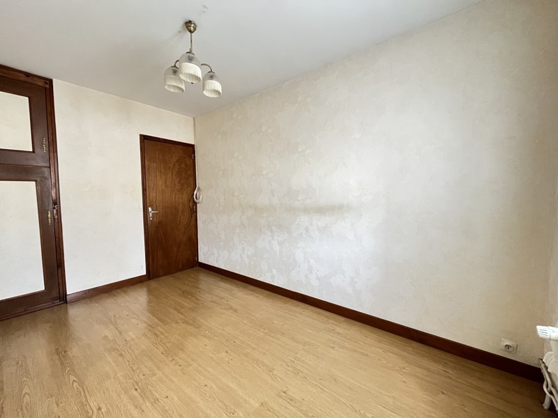 Vente Maison ISSOUDUN - 7 pièces -116 m² - (36100)