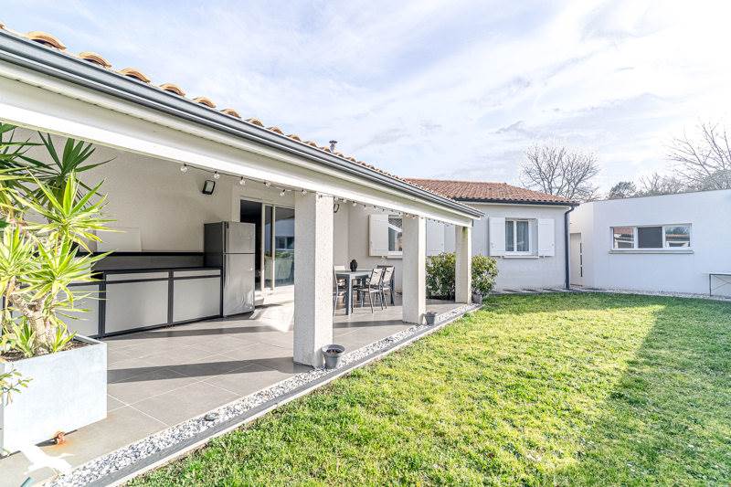 Vente Maison LISTRAC MEDOC - 6 pièces -128 m² - (33480)