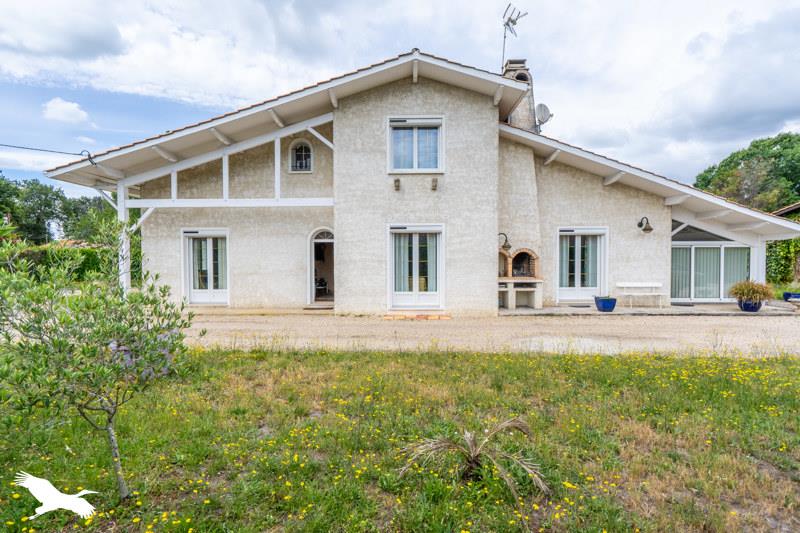 Vente Maison LISTRAC MEDOC - 5 pièces -190 m² - (33480)