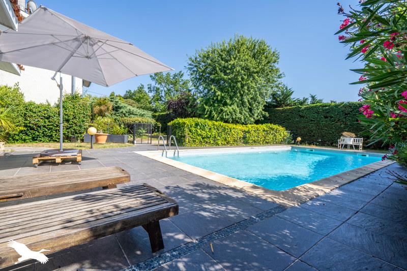 Vente Maison LAMARQUE - 8 pièces -172 m² - (33460)