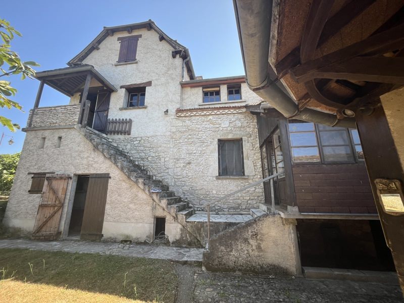 Vente Maison LACAVE - 7 pièces -138 m² - (46200)