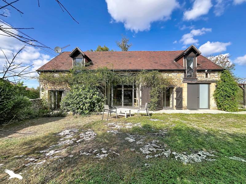 Maison 4 pièces 135 m² · à Cuzance · 135 m² · 328 000 €
