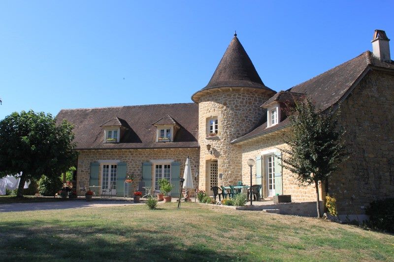 Vente Maison ALTILLAC - 12 pièces -300 m² - (19120)