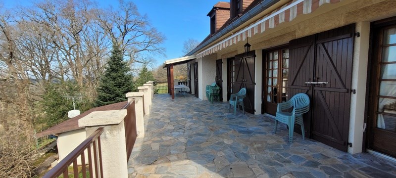 Vente Maison SIONIAC - 8 pièces -250 m² - (19120)