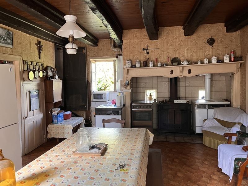 Vente Maison NONARDS - 7 pièces -120 m² - (19120)