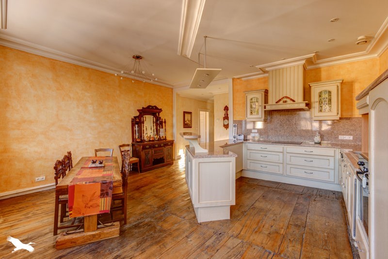 Vente Appartement BEAULIEU SUR DORDOGNE - 6 pièces -144 m² - (19120)