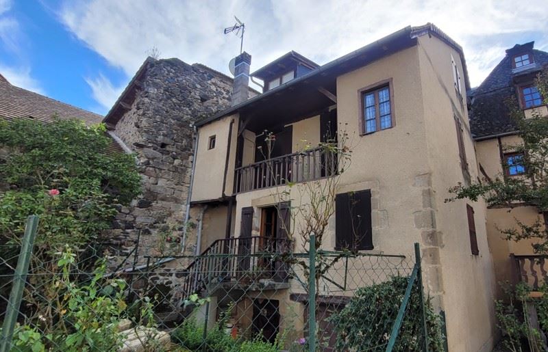 Vente Maison BEAULIEU SUR DORDOGNE - 5 pièces -136 m² - (19120)