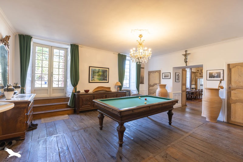 Vente Maison BEAULIEU SUR DORDOGNE - 8 pièces -360 m² - (19120)