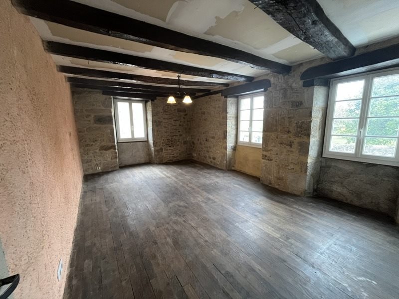 Vente Maison VEGENNES - 6 pièces -85 m² - (19120)