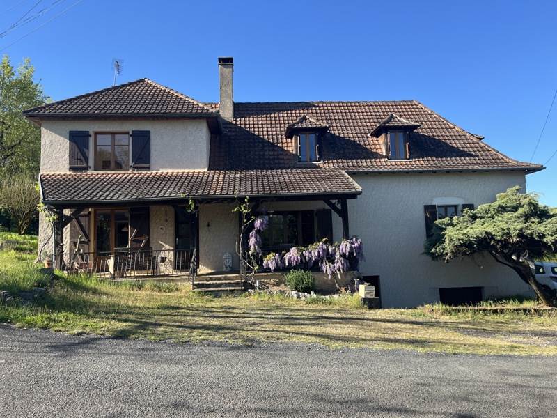Vente Maison LIOURDRES - 7 pièces -180 m² - (19120)