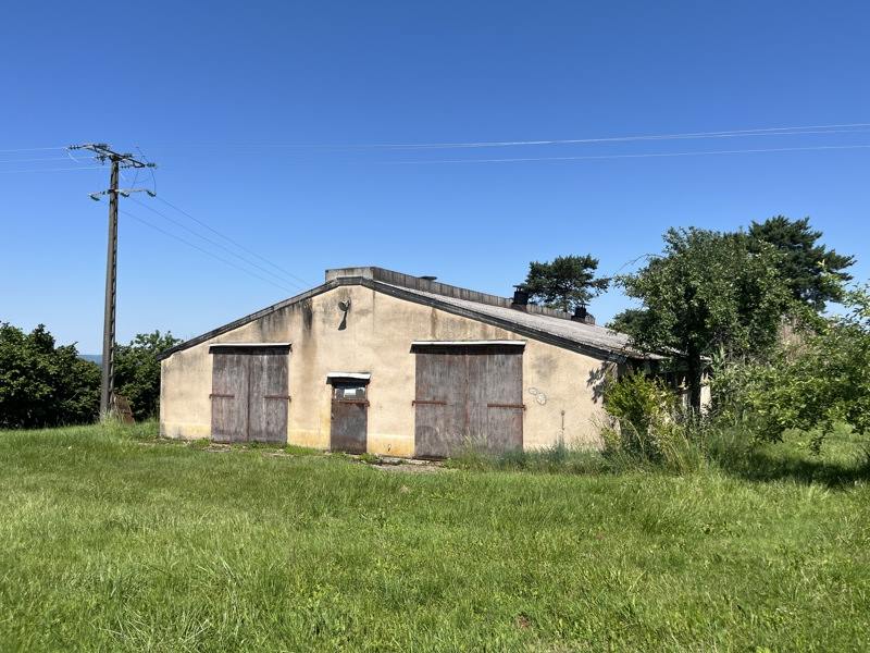 Vente Grange QUEYSSAC LES VIGNES - 1 pièce -180 m² - (19120)