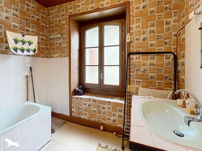 Vente Maison Beaulieu-sur-Dordogne - 5 pièces -73 m² - (19120)