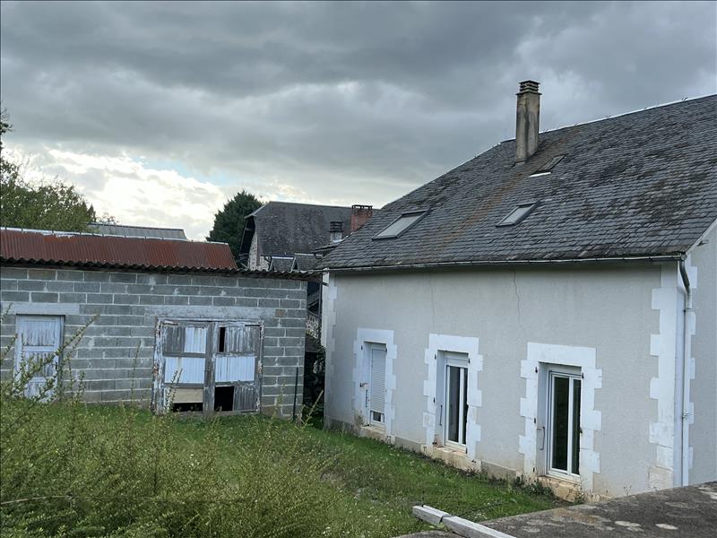Vente Maison EYBURIE - 5 pièces -120 m² - (19140)