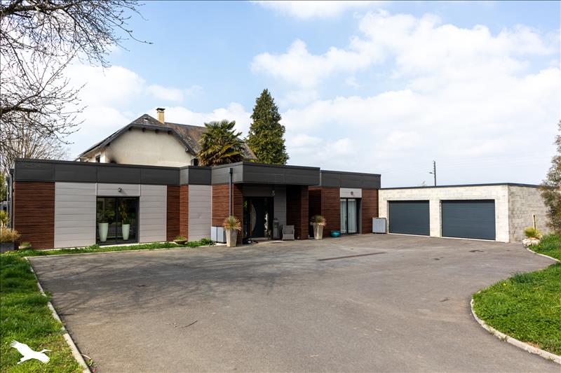 Vente Maison LUBERSAC - 5 pièces -240 m² - (19210)