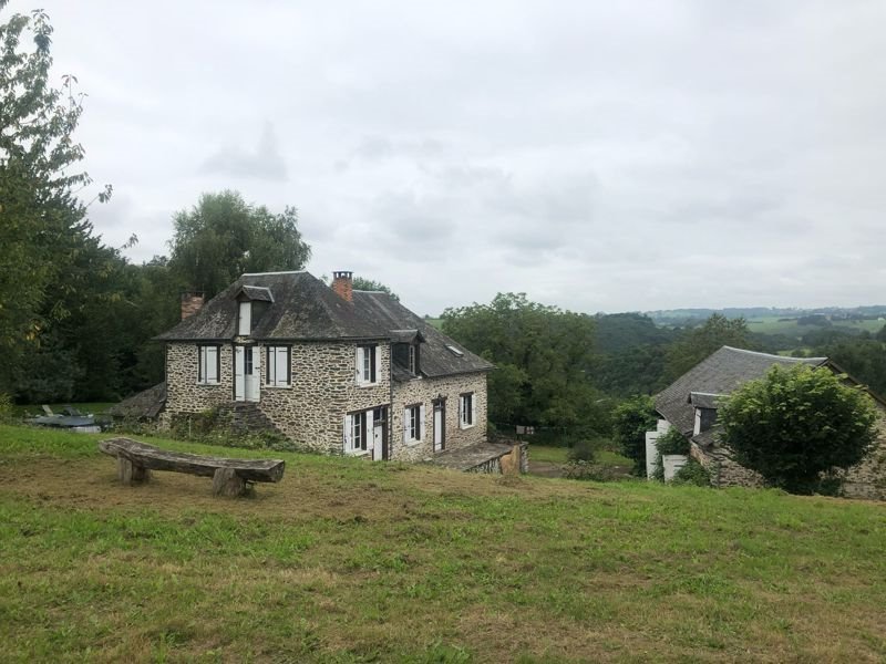 Vente Maison UZERCHE - 6 pièces -211 m² - (19140)