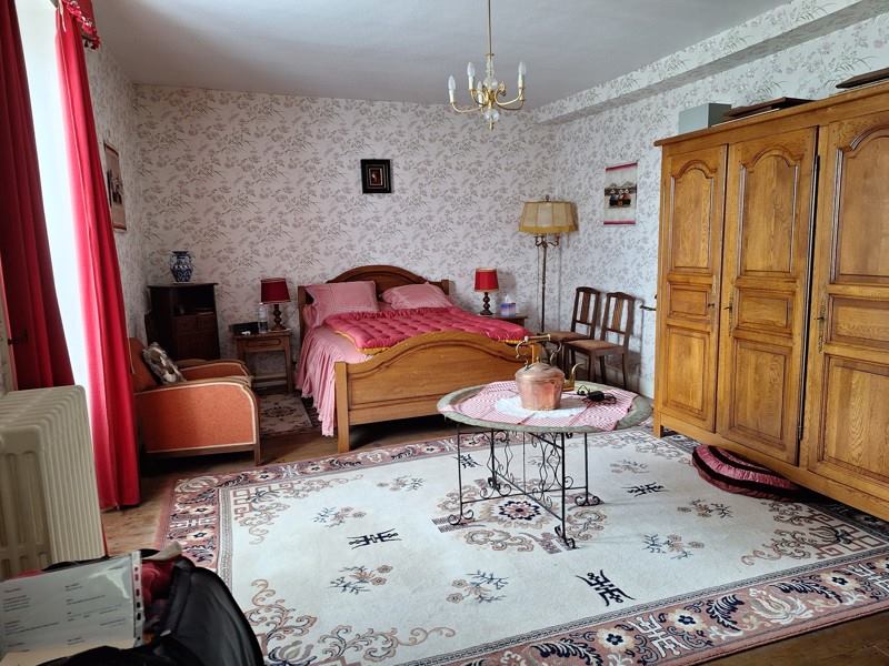 Vente Maison MASSERET - 7 pièces -264 m² - (19510)