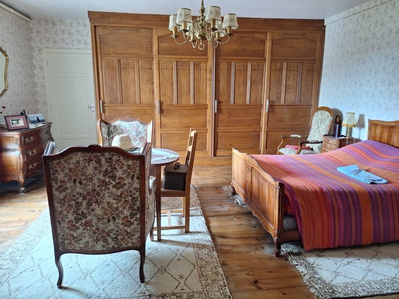 Vente Maison MASSERET - 7 pièces -264 m² - (19510)