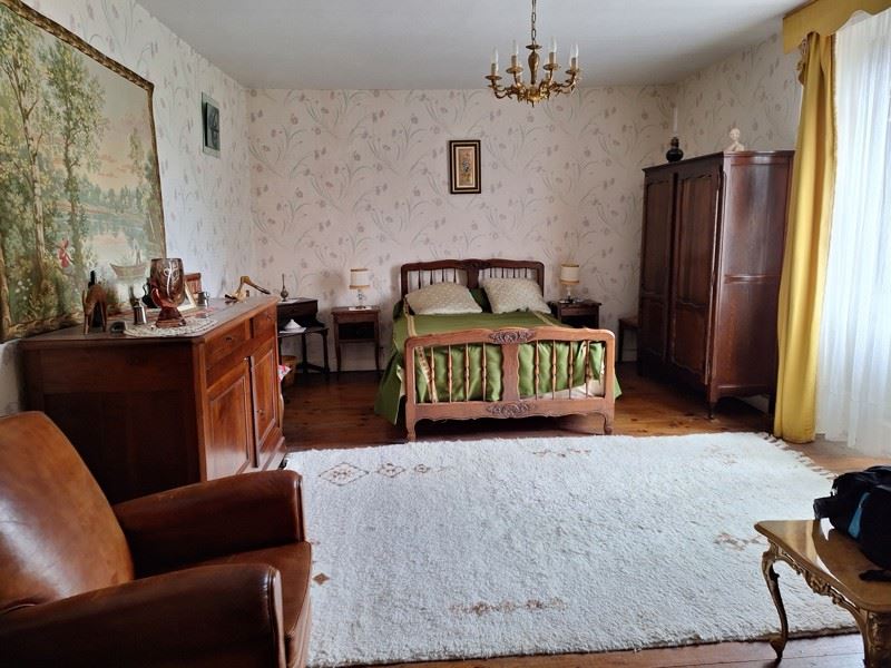 Vente Maison MASSERET - 7 pièces -264 m² - (19510)