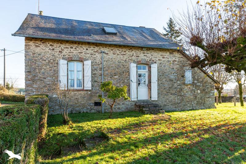 Vente Maison CONDAT SUR GANAVEIX - 6 pièces -90 m² - (19140)