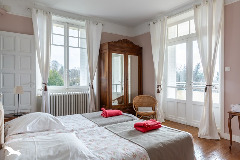 Vente Maison UZERCHE - 10 pièces -300 m² - (19140)