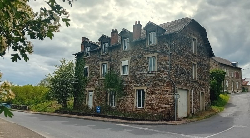Vente Maison UZERCHE - 12 pièces -235,3 m² - (19140)