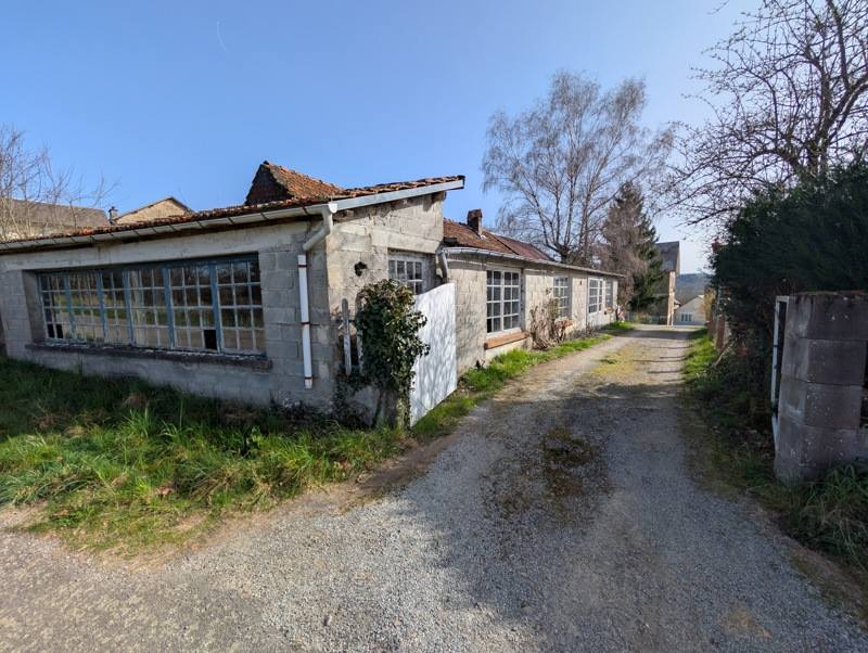 Vente Maison LE LONZAC - 15 pièces -243,1 m² - (19470)