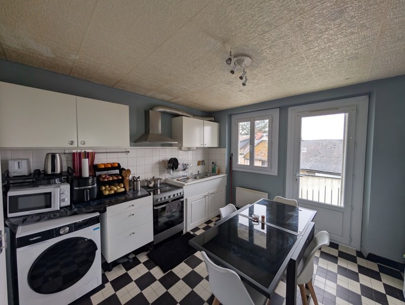 Vente Maison LE LONZAC - 15 pièces -243,1 m² - (19470)