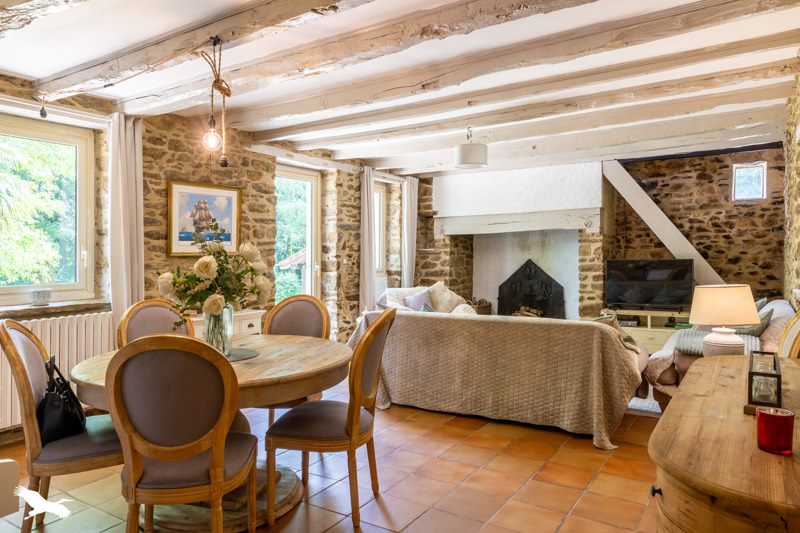 Vente Maison ST YBARD - 6 pièces -154 m² - (19140)