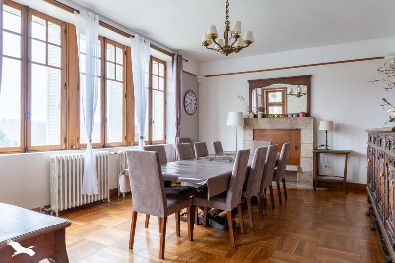 Vente Maison UZERCHE - 10 pièces -300 m² - (19140)