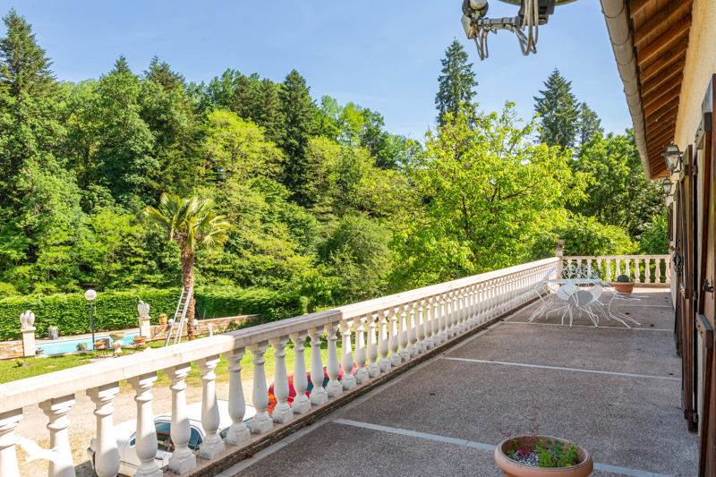 Vente Maison ST YBARD - 8 pièces -280 m² - (19140)