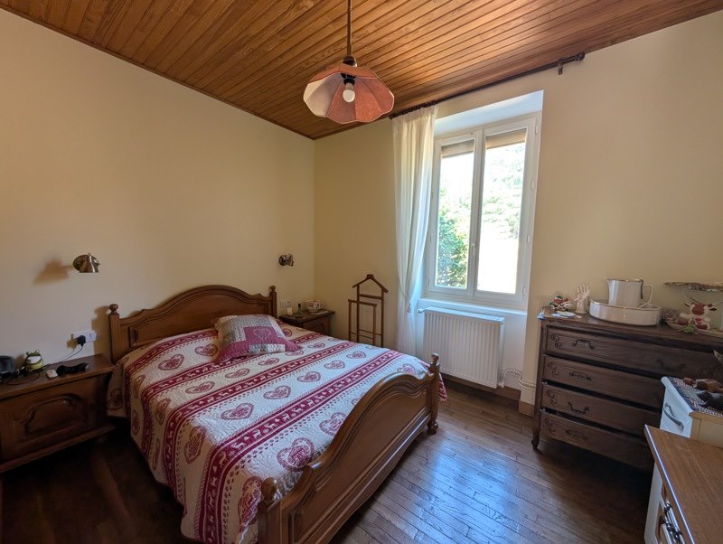 Vente Maison Condat-sur-Ganaveix - 5 pièces -88,5 m² - (19140)
