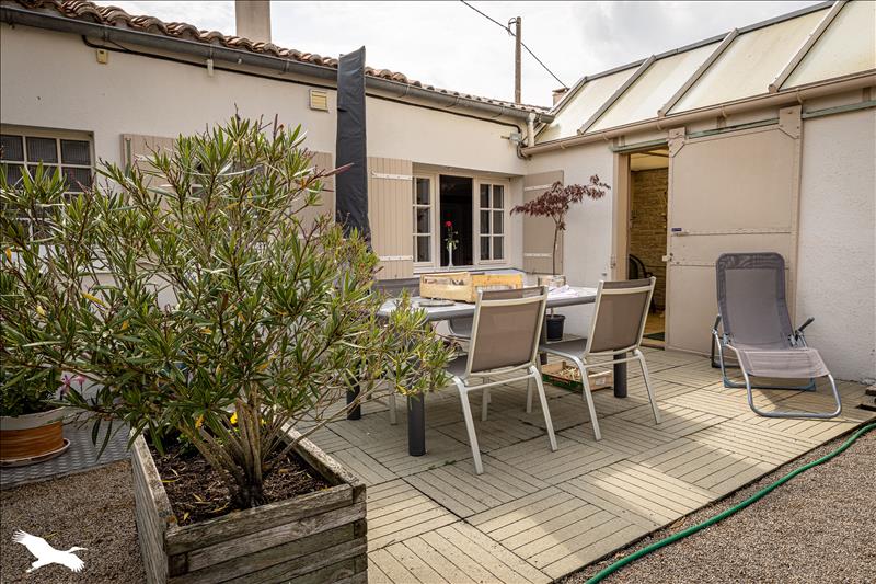 Vente Maison VAL DU MIGNON - 6 pièces -188 m² - (79210)