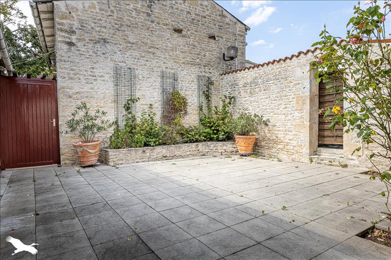 Vente Maison VAL DU MIGNON - 6 pièces -188 m² - (79210)