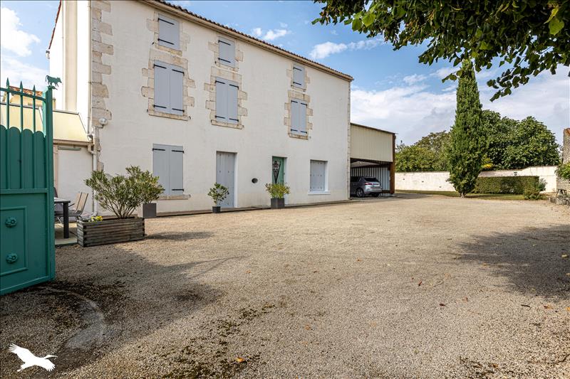 Vente Maison VAL DU MIGNON - 7 pièces -155 m² - (79210)